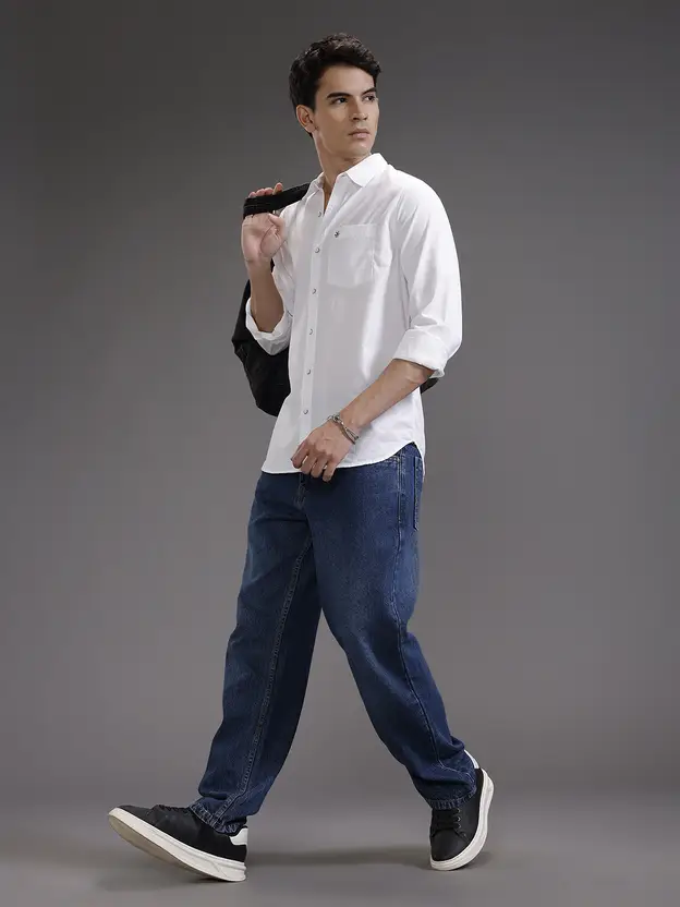 Men Regular Fit Solid Spread Collar Casual Shirt (Full Sleeve) thumbnail 2