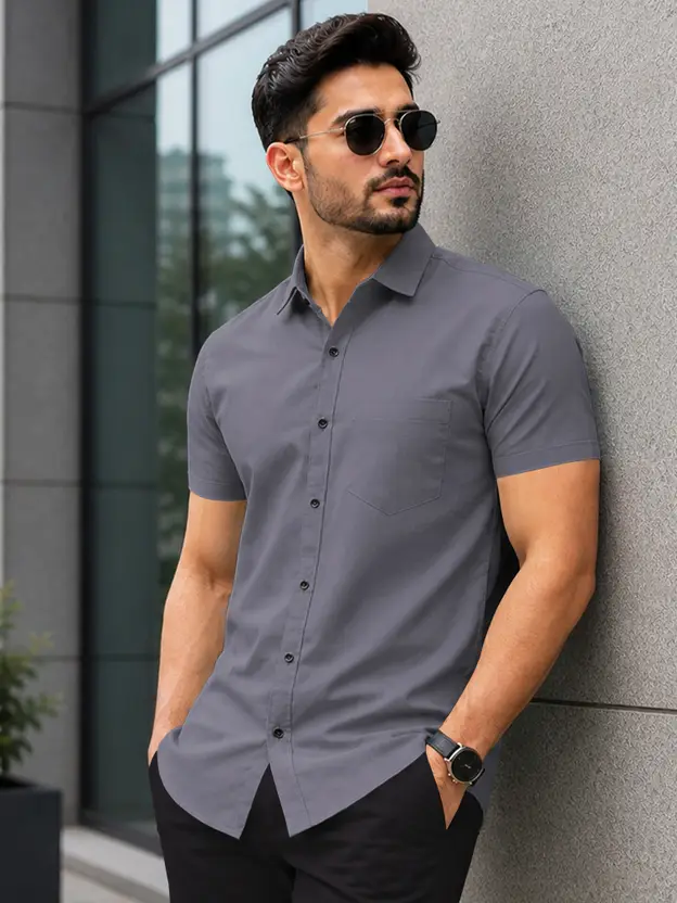 Men Regular Fit Solid Spread Collar Casual Shirt (Half Sleeve)